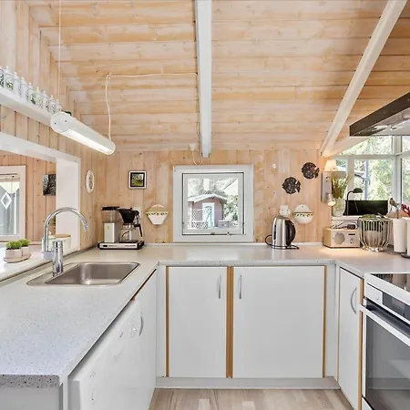 M17013-vaeggerlose-trolliusvej-22 * Bøtø By